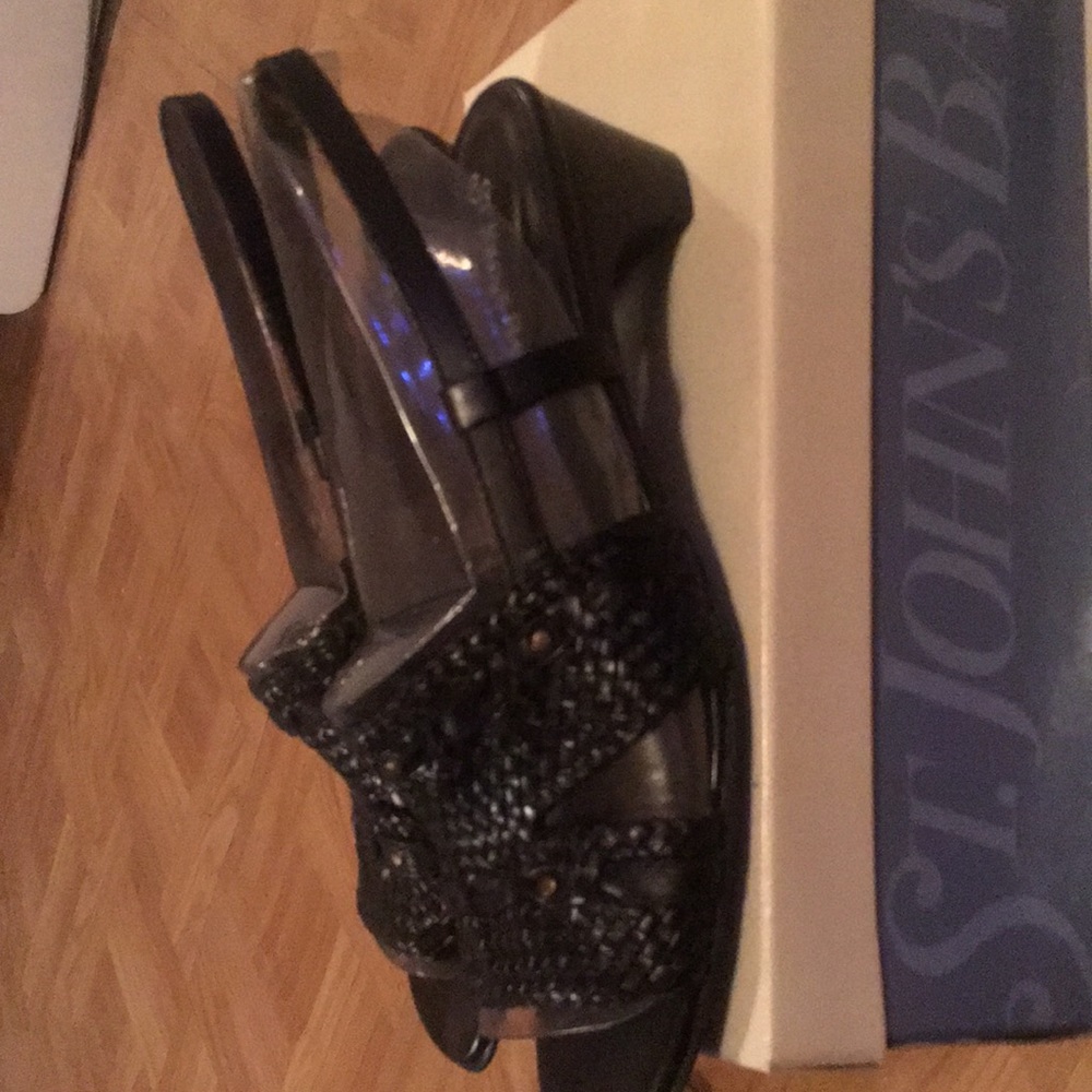 Shoes - Picture 2 of 2